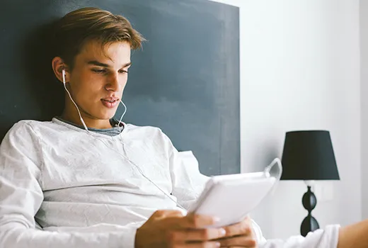 Create Engaging Summaries and SEO-Friendly Content Instantly